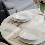 Elegant With Balcony By The Oder River In By Renters Prestige ヴロツワフ