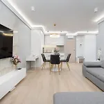 アパート Elegant With Balcony By The Oder River In By Renters Prestige *