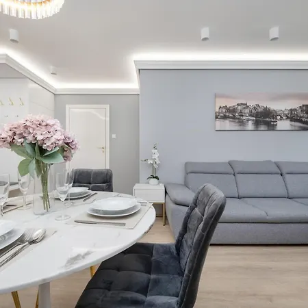 Elegant With Balcony By The Oder River In By Renters Prestige * Wroclaw