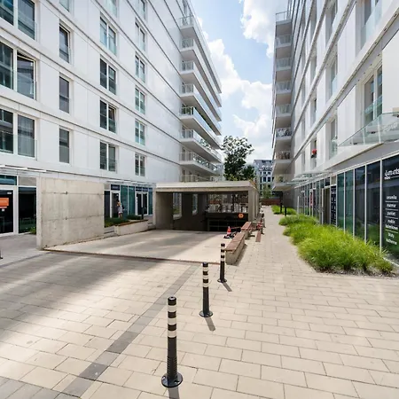 Elegant With Balcony By The Oder River In By Renters Prestige Apartment Wroclaw