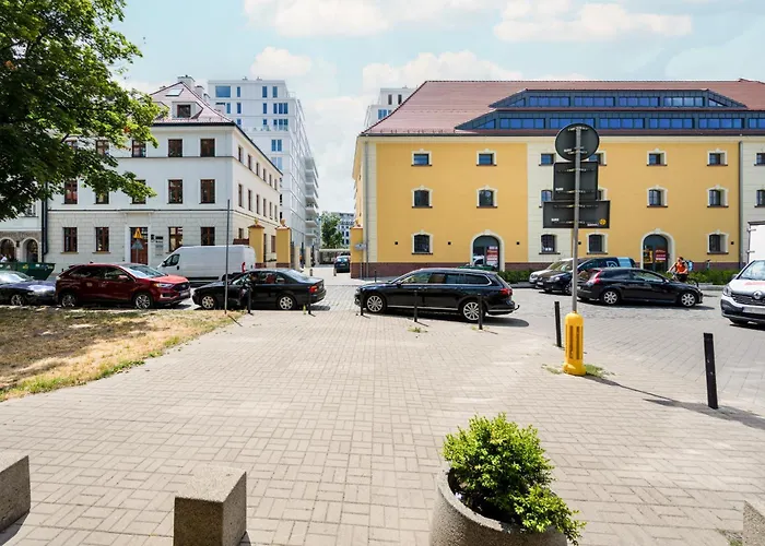 Elegant With Balcony By The Oder River In By Renters Prestige *