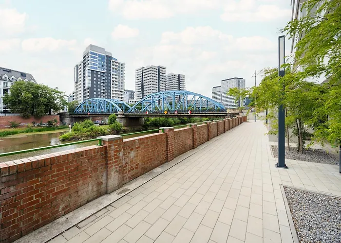 Elegant With Balcony By The Oder River In By Renters Prestige Apartamento Breslavia